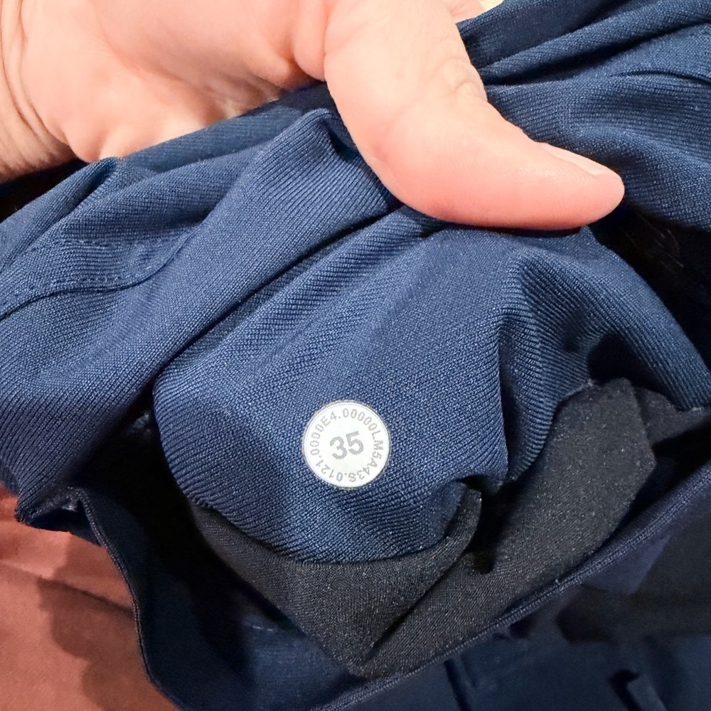Lululemon ABC Slim-Fit 5-Pocket Pants, Size 35
Warpstreme
Warpstreme™ stretch - Picture 7 of 12